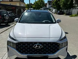 Weiß Gebraucht 2021 Hyundai Santa Fe Signature SUV | 40.900 € (Etwas zu teuer)