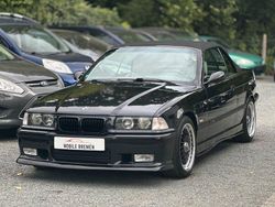 Schwarz Gebraucht 1997 BMW 318 Cabriolet M Sport Cabrio | 8.490 € (Fairer Preis)