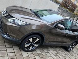 Braun Gebraucht 2017 Nissan Qashqai N-Vision SUV | 15.000 € (Teuer)