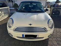Weiß Gebraucht 2010 Mini ONE Kleinwagen | 2.500 € (Guter Preis)