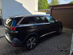 Schwarz Gebraucht 2018 Peugeot 5008 GT Van / Kleinbus | 21.200 € (Fairer Preis)