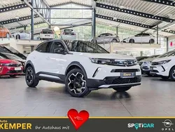 Jade weiß Gebraucht 2021 Opel Mokka Ultimate SUV | 21.350 € (Fairer Preis)