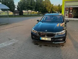 Blau Gebraucht 2016 BMW 730 Limousine | 35.000 €