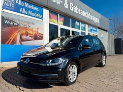 Deep black perleffekt Gebraucht 2018 VW Golf VII Comfortline Kombi | 15.300 € (Fairer Preis)