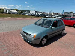 Grün Gebraucht 2001 Ford Fiesta Kleinwagen | 600 € (Guter Preis)