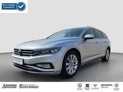 Reflexsilber Gebraucht 2021 VW Passat Elegance Kombi | 27.900 €