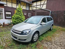 Beige Gebraucht 2004 Opel Astra Kombi | 1.700 € (Fairer Preis)