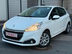 Weiß Gebraucht 2019 Peugeot 208 Kleinwagen | 5.950 € (Superpreis)