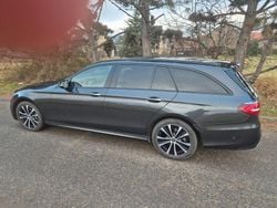 Grau Gebraucht 2022 Mercedes E200 Limousine | 37.300 € (Fairer Preis)