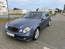 Blau Gebraucht 2004 Mercedes E320 Limousine | 3.000 €
