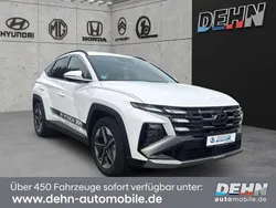 Serenity white Gebraucht 2024 Hyundai Tucson Trend SUV | 35.975 € (Fairer Preis)