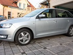 Silber Gebraucht 2015 Skoda Rapid Limousine | 10.800 € (Fairer Preis)