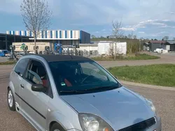 Silber Gebraucht 2004 Ford Fiesta Kleinwagen | 1.800 € (Etwas zu teuer)