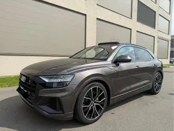 Braun Gebraucht 2018 Audi Q8 Ambiente SUV | 41.900 € (Fairer Preis)