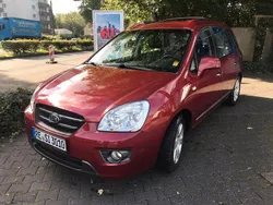 Rot Gebraucht 2008 Kia Carens EX Van / Kleinbus | 4.199 € (Etwas zu teuer)