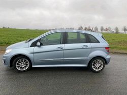 Blau Gebraucht 2010 Mercedes 200 Limousine | 3.999 € (Superpreis)