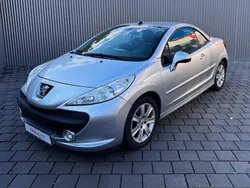 Grau Gebraucht 2009 Peugeot 207 CC Sport Cabrio | 2.000 € (Guter Preis)