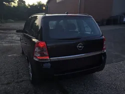 Schwarz Gebraucht 2008 Opel Zafira Van / Kleinbus | 2.800 € (Fairer Preis)