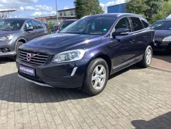Blau Gebraucht 2017 Volvo XC60 Summum SUV | 10.990 €