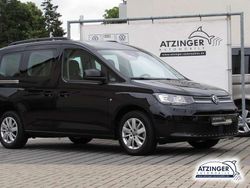 Deep black perleffekt Gebraucht 2023 VW Caddy Life Van / Kleinbus | 30.990 € (Teuer)