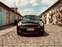 Schwarz Gebraucht 2010 Mini Cooper S Kleinwagen | 8.399 € (Etwas zu teuer)
