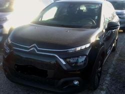 Schwarz perla nera Gebraucht 2024 Citroën C3 PureTech Limousine | 15.380 € (Guter Preis)