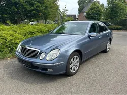 Blau Gebraucht 2004 Mercedes E200 Limousine | 3.800 € (Fairer Preis)