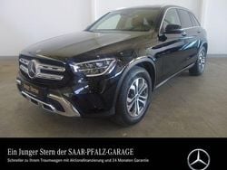 Schwarz Gebraucht 2022 Mercedes 200 SUV | 39.990 € (Teuer)