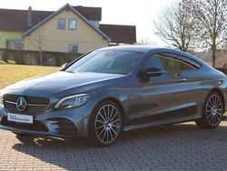 Grau Gebraucht 2018 Mercedes C300 AMG line Coupé | 33.240 € (Fairer Preis)