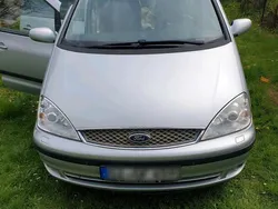 Silber Gebraucht 2004 Ford Galaxy Ghia Van / Kleinbus | 1.200 € (Guter Preis)