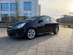 Schwarz Gebraucht 2009 Opel Corsa Limousine | 4.499 € (Etwas zu teuer)