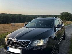 Schwarz Gebraucht 2013 Skoda Superb Exclusive Kombi | 8.200 € (Etwas zu teuer)