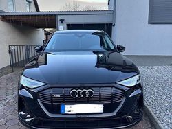 Schwarz Gebraucht 2022 Audi e-tron S-Line SUV | 33.999 € (Guter Preis)
