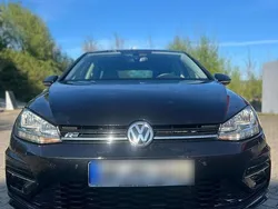Schwarz Gebraucht 2017 VW Golf VII Kleinwagen | 11.500 € (Guter Preis)
