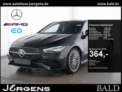Kosmosschwarz metallic Gebraucht 2024 Mercedes CLA200 AMG Coupé | 38.490 € (Fairer Preis)