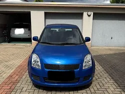 Blau Gebraucht 2010 Suzuki Swift Club Limousine | 5.299 € (Etwas zu teuer)