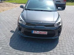 Grau Gebraucht 2020 Kia Rio DREAM-TEAM Edition Limousine | 10.700 € (Fairer Preis)