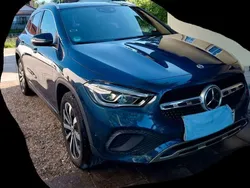 Blau Gebraucht 2020 Mercedes GLA250 SUV | 33.800 € (Fairer Preis)