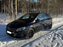 Schwarz Gebraucht 2015 Mercedes B180 Urban Van / Kleinbus | 12.490 € (Fairer Preis)