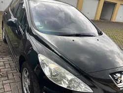 Schwarz Gebraucht 2008 Peugeot 308 Limousine | 1.500 € (Guter Preis)