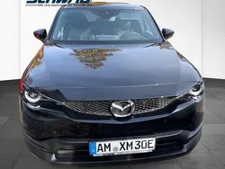 Schwarz Gebraucht 2023 Mazda MX30 Makoto SUV | 28.990 € (Fairer Preis)