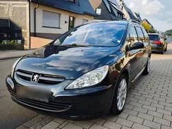 Schwarz Gebraucht 2004 Peugeot 307 Kombi | 2.850 € (Teuer)