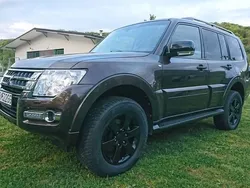 Braun Gebraucht 2017 Mitsubishi Pajero SUV | 28.600 € (Superpreis)