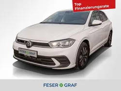 Pure white Gebraucht 2024 VW Polo Move Limousine | 20.220 € (Guter Preis)