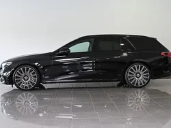 Lackierung schwarz Gebraucht 2024 Mercedes E220 Advanced Kombi | 47.950 € (Superpreis)