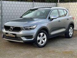 Grau Gebraucht 2019 Volvo XC40 Momentum SUV | 17.490 € (Fairer Preis)