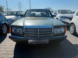 Grün Gebraucht 1983 Mercedes 280 SE Limousine | 2.499 €