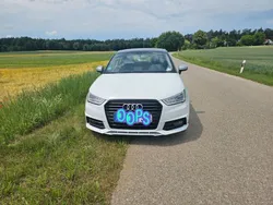 Weiß Gebraucht 2017 Audi A1 Sportback S-Line Kleinwagen | 15.200 € (Fairer Preis)