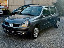 Grau Gebraucht 2002 Renault Clio II Authentique Kleinwagen | 1.650 € (Fairer Preis)