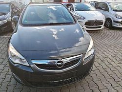 Grau Gebraucht 2012 Opel Astra Design Edition Kombi | 1.999 € (Superpreis)